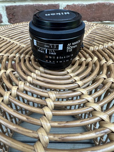 Nikon nikkor 50mm - af, 1:1.8